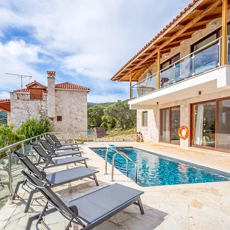 Segounia Villa Szkinária